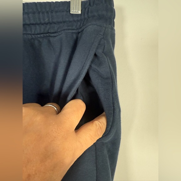 Gymshark Men’s Size Medium Crest Joggers Slim Fit Sweatpants - Picture 6 of 10